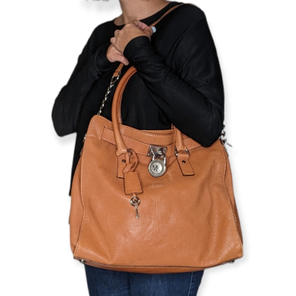 MICHAEL KORS Hamilton Leather Tote Hand Bag - Picture 4 of 13